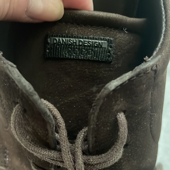 Ecco - men brown leather shoes - size 44 is a men 10-101/2 - like new - - Picture 9 of 16